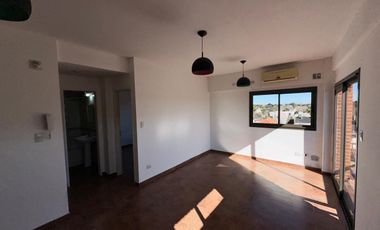 Departamento. de 2 Ambientes en Excelente ubicación!!!