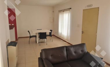 Alquiler Complejo de Casa   2 Departamentos amoblado -Nivel Gerencial - San Patricio Del Chañar