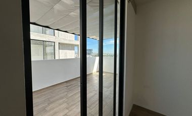 Departamento con Terraza y Casa Club en Renta en Cluster Alcumbre