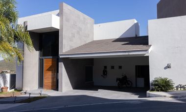 Casa en Venta en Residencial Carolco