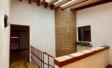 Hermosa casa con jardin privado de 220m2