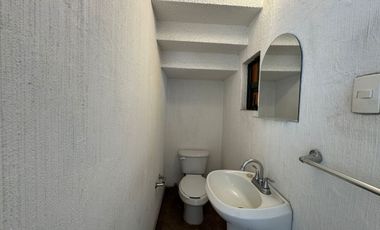 CASA EN RENTA EN CD. SATÉLITE, NAUCALPAN, EDO. MÉXICO