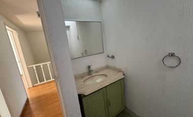 CASA EN RENTA EN CD. SATÉLITE, NAUCALPAN, EDO. MÉXICO