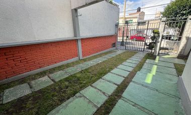 CASA EN RENTA EN CD. SATÉLITE, NAUCALPAN, EDO. MÉXICO