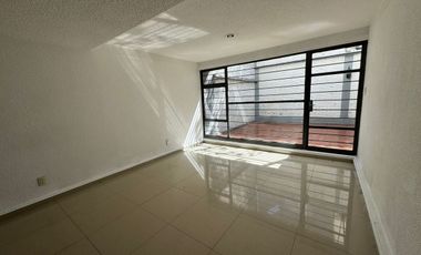 CASA EN RENTA EN CD. SATÉLITE, NAUCALPAN, EDO. MÉXICO