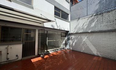 CASA EN RENTA EN CD. SATÉLITE, NAUCALPAN, EDO. MÉXICO