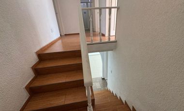 CASA EN RENTA EN CD. SATÉLITE, NAUCALPAN, EDO. MÉXICO