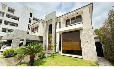 Samborondón Isla Mocolí, Casa Amoblada, 485m2, 4 dormitorios