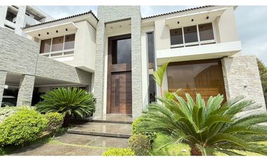 Samborondón Isla Mocolí, Casa Amoblada, 485m2, 4 dormitorios