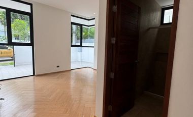 6 Bedroom For Sale in Ayala Alabang, Muntinlupa City
