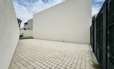 CASA EN VENTA EN QUERÉTARO, ZIBATÁ, TRES CONTROLES DE ACCESO