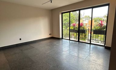 Estrena depto en las águilas...