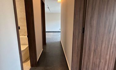 Estrena depto en las águilas...