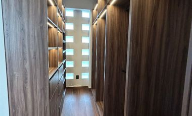 Estrena depto en las águilas...