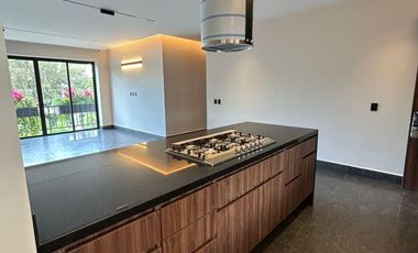 Estrena depto en las águilas...