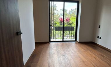 Estrena depto en las águilas...