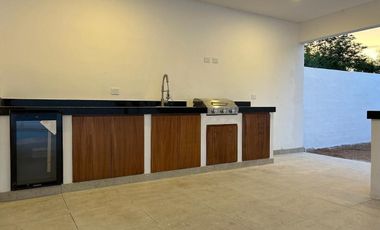 🏡✨ Residencia de Lujo en Jardines de la Rejoyada