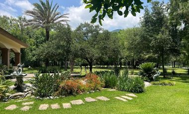 Quinta Residencial En Venta, Los Cristales, Carretera Nacional, Nuevo León