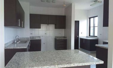 Venta de casa en San Carlos (Hacienda Pacífica) GTA
