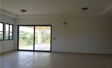 Venta de casa en San Carlos (Hacienda Pacífica) GTA