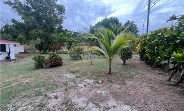 Venta de casa con piscina, Playa Gorgona, Chame