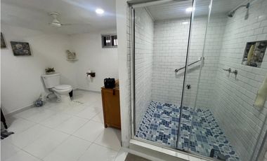Venta de casa con piscina, Playa Gorgona, Chame