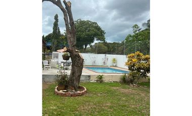Venta de casa con piscina, Playa Gorgona, Chame