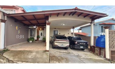 VENTA Y ALQUILER DE CASA EN VILLA BELLA EN LAS CUMBRES