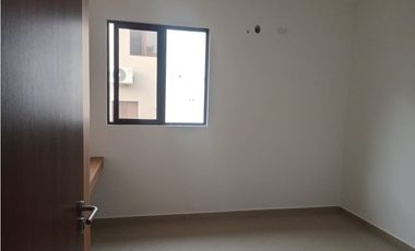 ALQUILER DE CASA EN BRISAS DEL GOLF - PH LIRIOS - LINEA BLANCA