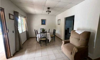 SE VENDE CASA DE 3 REC.Y TERRENO EN EL ESPINO, DE LA CHORRERA