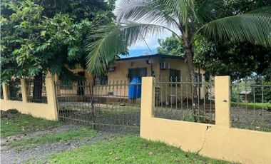 SE VENDE CASA DE 3 REC.Y TERRENO EN EL ESPINO, DE LA CHORRERA