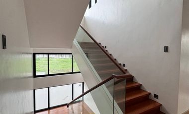 7 Bedrooms For Sale in Ayala Alabang, Muntinlupa City