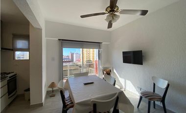 EXCELENTE DEPARTAMENTO DE 2 AMBIENTES CON ESTACIONAMIENTO CUBIERTO