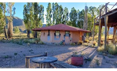 BAJO DE PRECIO !!! Casa de Campo y Cabaña en Uspallata