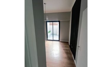DEPARTAMENTO RECICLADO 2 AMB CON TERRAZA  CREDITO