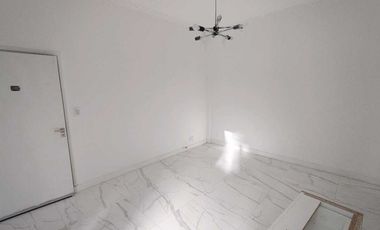 DEPARTAMENTO RECICLADO 2 AMB CON TERRAZA  CREDITO