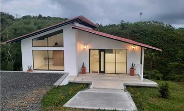 CASA CAMPESTRE EN FILANDIA