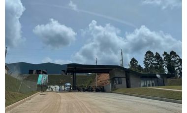 BODEGA INDUSTRIAL EN ARRIENDO EN GUARNE SECTOR EL HIPÓDROMO