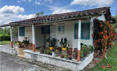 ESPECTACULAR FINCA PRODUCTIVA EN QUIMBAYA