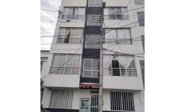 EDIFICIO CON 12 APARTAMENTOS
