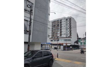 EDIFICIO CON 12 APARTAMENTOS