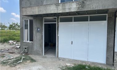 VENDO CASA PARA ESTRENAR EN QUIMBAYA