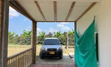 VENDO HERMOSA FINCA AGRO-TURSTICA EN FILANDIA