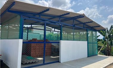 VENDO HERMOSA FINCA AGRO-TURSTICA EN FILANDIA