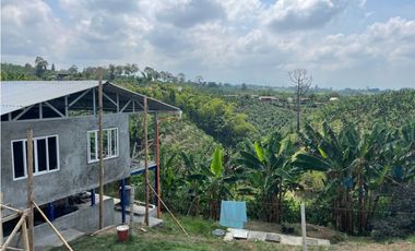 VENDO HERMOSA FINCA AGRO-TURSTICA EN FILANDIA