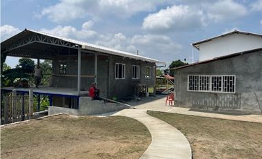 VENDO HERMOSA FINCA AGRO-TURSTICA EN FILANDIA