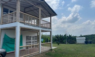 VENDO HERMOSA FINCA AGRO-TURSTICA EN FILANDIA