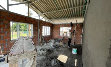 VENDO HERMOSA FINCA AGRO-TURSTICA EN FILANDIA