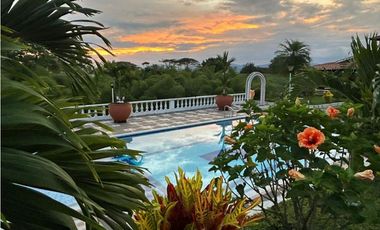 VENDO FANTÁSTICO CHALET