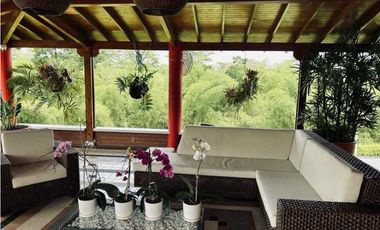 VENDO FANTÁSTICO CHALET